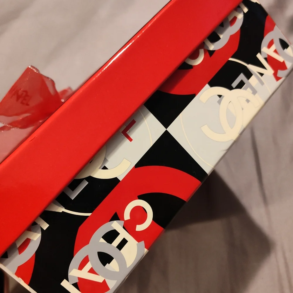 Like-New Designer Chanel Gift Box